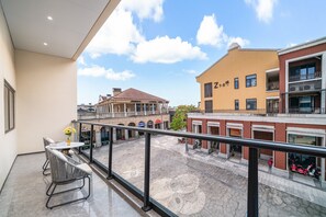 Kamar Twin Mewah, pemandangan kota | Balkon