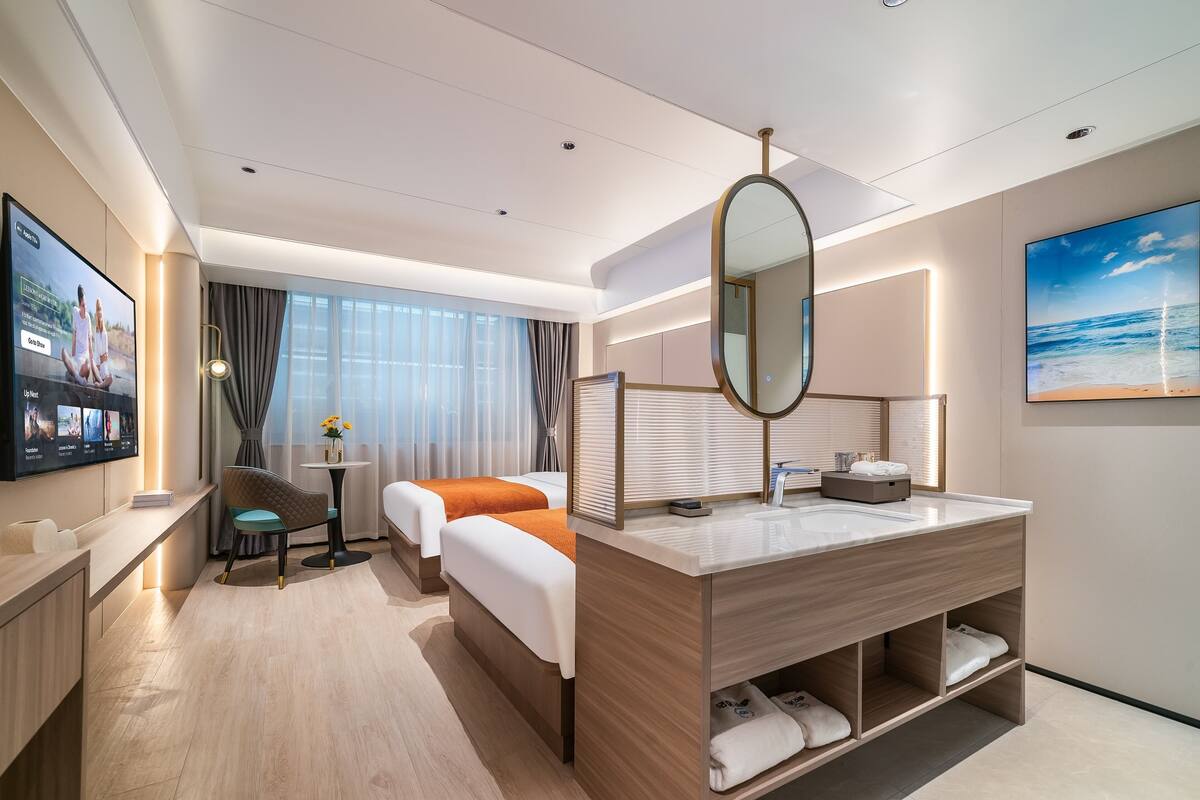 Tirai kedap cahaya, setrika/meja setrika, dan Wi-Fi gratis