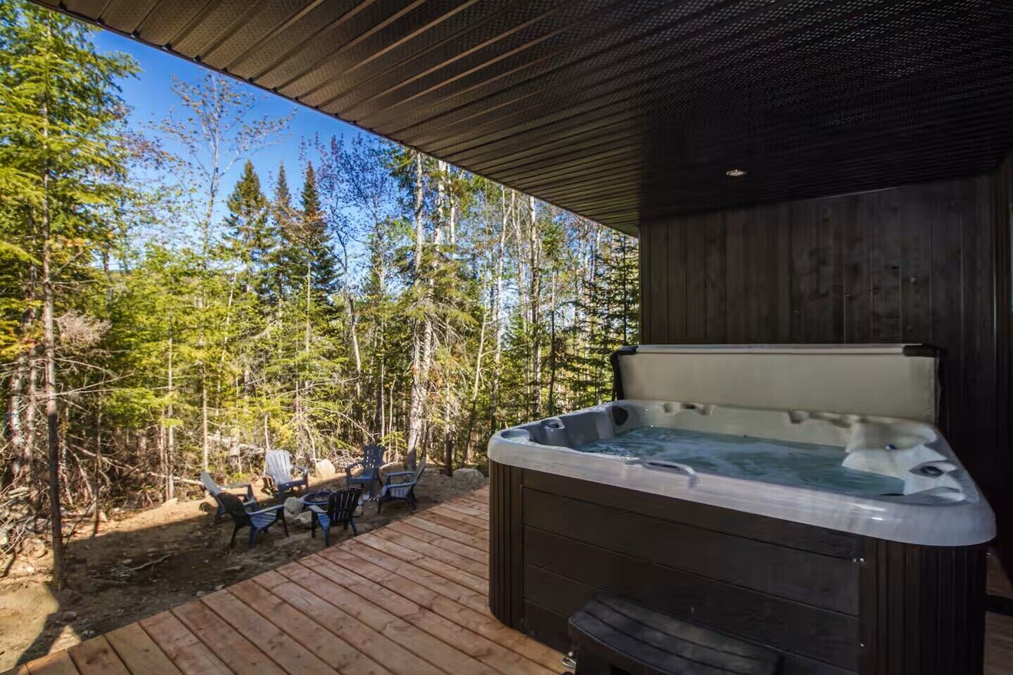 Bain à remous extérieur