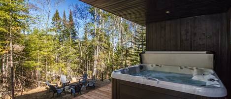 Bain à remous extérieur