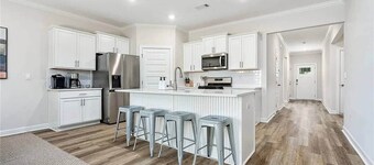 Southern Serenity at Farmville Lakes