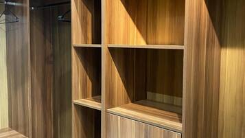 Iron/ironing board, free WiFi