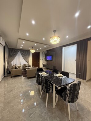 Dining - fransons Homes (Tema)