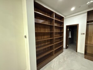 Iron/ironing board, free WiFi - fransons Homes (Tema)