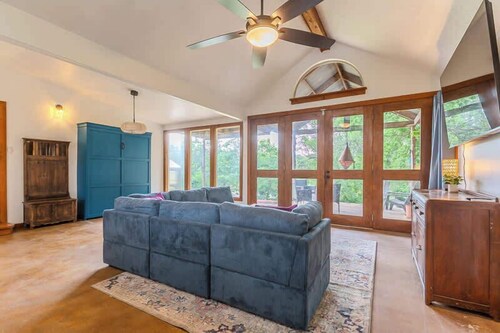 The Bear’s Den at Triple Z