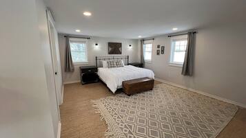 3 間睡房、書桌、可攜式嬰兒床、免費 Wi-Fi