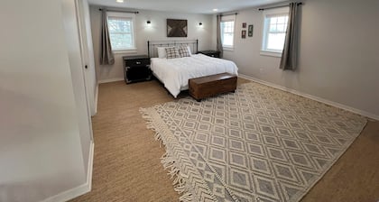 Escape to the Lake: Cozy Farmhouse with Arcade Loft & Fireplace Nights