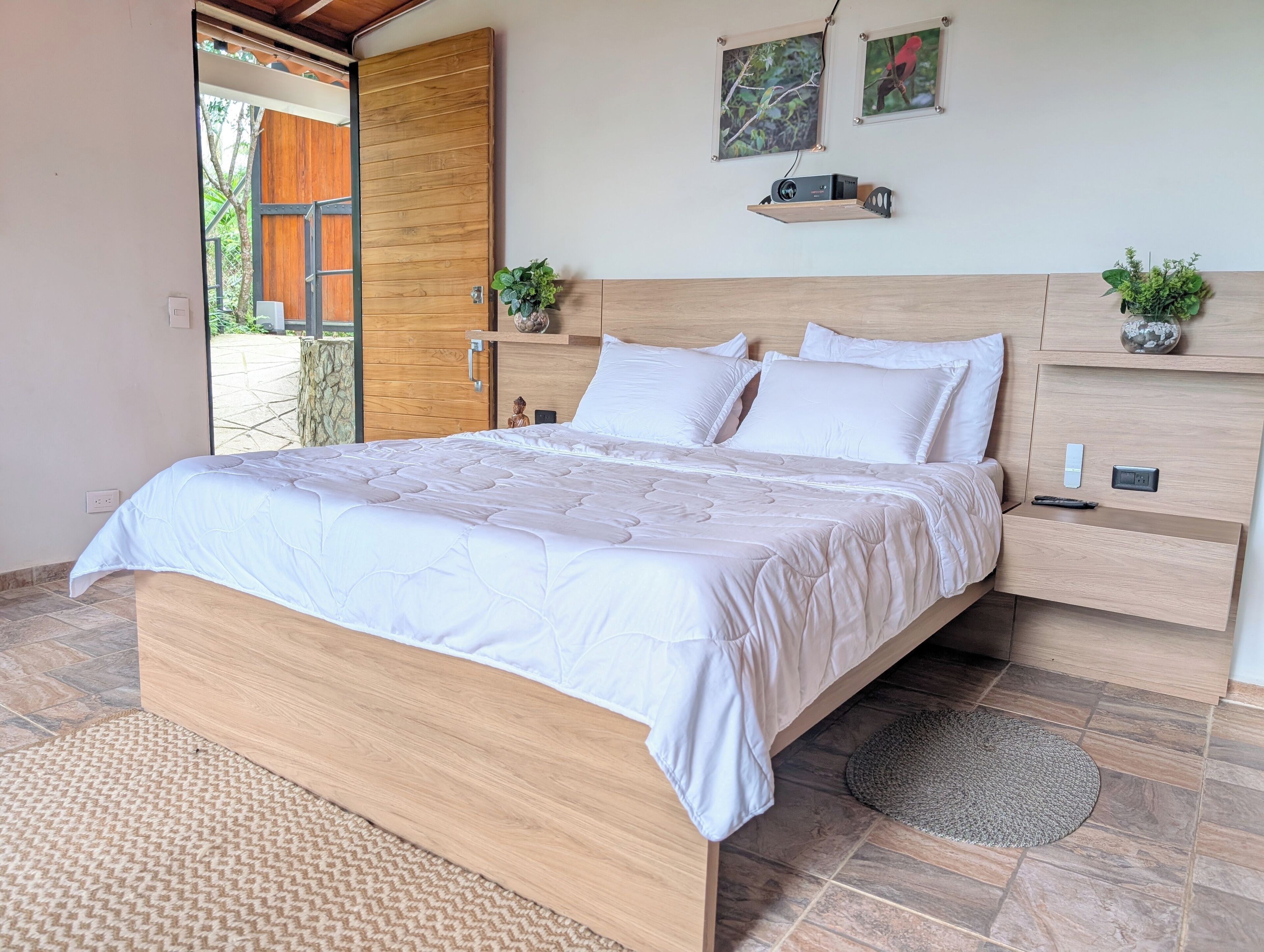 1 bedroom, desk, iron/ironing board, free WiFi