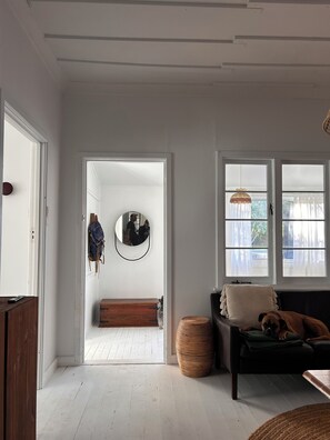 Interior - OB Surf Shack — relaxed, chic surf shack on the south coast (Denmark)