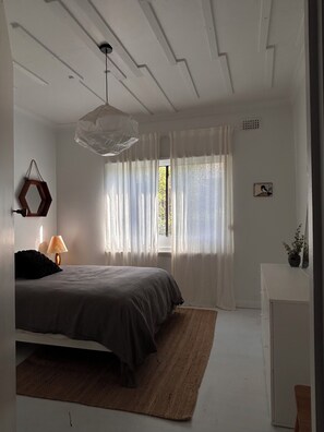 Room - OB Surf Shack — relaxed, chic surf shack on the south coast (Denmark)