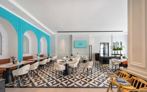 Free daily buffet breakfast  - Xana Hotel Guilin Wuyue Square  Branch (Guilin)
