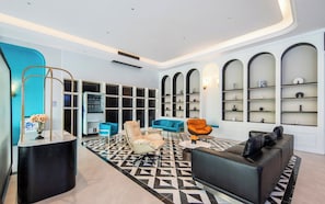 Lobby sitting area - Xana Hotel Guilin Wuyue Square Branch (Guilin)