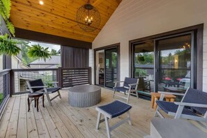 Terrace/patio - Watson Barrett - Lofts on Main (Highlands)