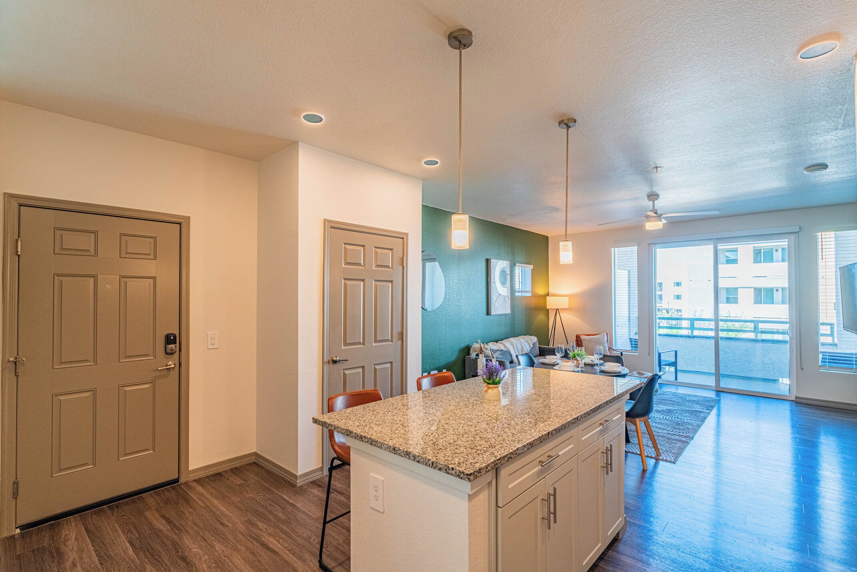 Exclusive Apartment | Private kitchen | Full-size fridge, microwave, oven, stovetop