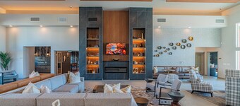 ROVE LIVING/KL - Cardinal 95