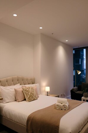 WiFi - Lux 1BR Melbourne CBD | Pool, Gym & Sauna +sofabed (Melbourne)