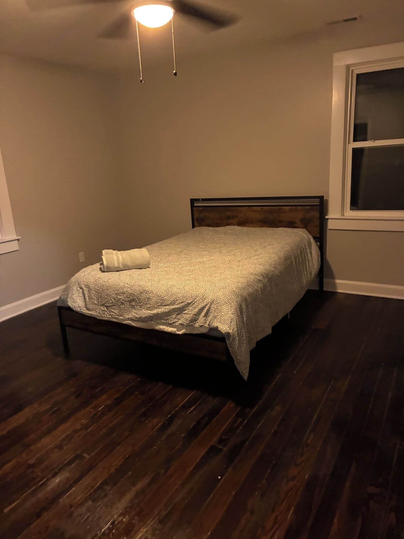 4 soveværelser, skrivebord, strygejern/strygebræt, gratis Wi-Fi