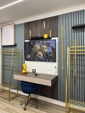 المنشأة من الداخل