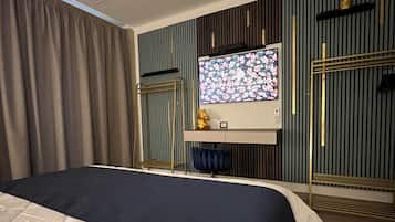 Skrivebord, strygejern/strygebræt, weekendseng, gratis Wi-Fi