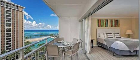 Fer et planche Ă repasser, Wi-Fi, literie fournie