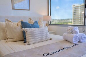 1 bedroom, iron/ironing board, WiFi - @ Marbella Lane - Vibrant and Refreshing Studio (Honolulu)