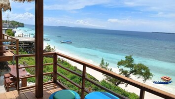 Deluxe Bungalow, Beach View | Balcony
