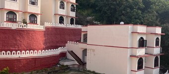 มังกัล มูร์ติ โฮเทลส์ พีวีที. แอลทีดี.