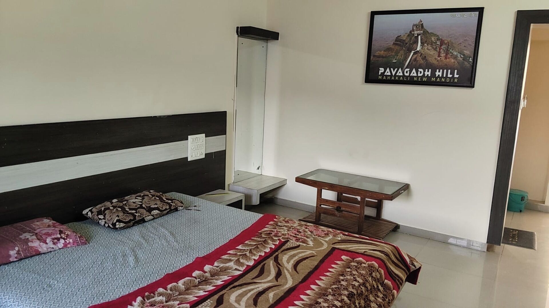 Double Room | Free WiFi, bed sheets
