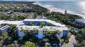 Exterior - Seaside Charm & Comfort - 1min to Beach (Sunshine Coast)