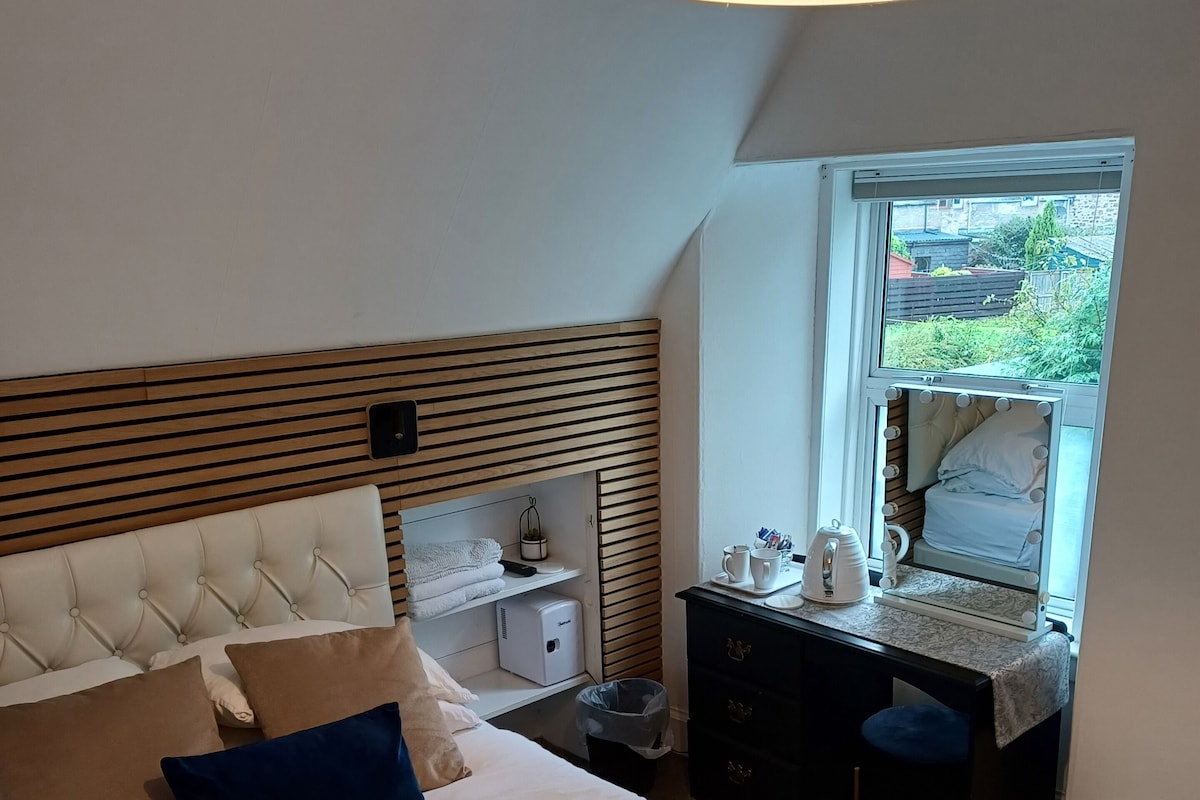 Habitació doble | Escriptori i wifi gratuïta 