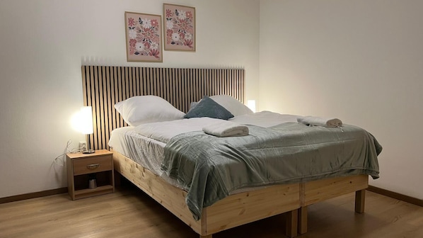 Căn hộ cơ bản | Bàn ủi/dụng cụ ủi quần áo, truy cập Internet không dây miễn phí