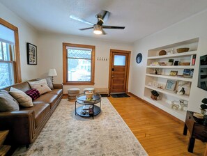 Älytelevisio, kirjoja