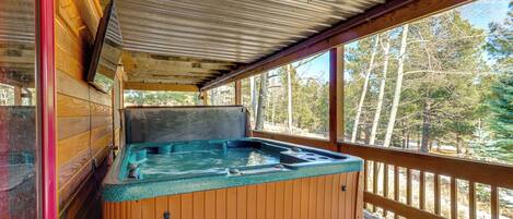 Tina de hidromasaje al aire libre