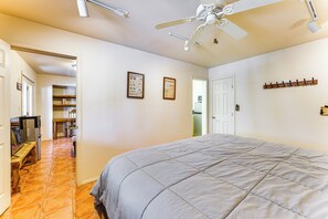 1 Schlafzimmer, Schreibtisch, Bügeleisen/Bügelbrett, Internetzugang
