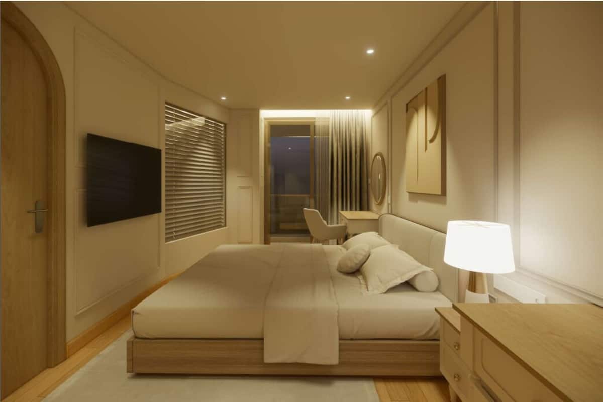 Superior Double Room, Balcony | In-room safe, desk, laptop workspace, blackout curtains