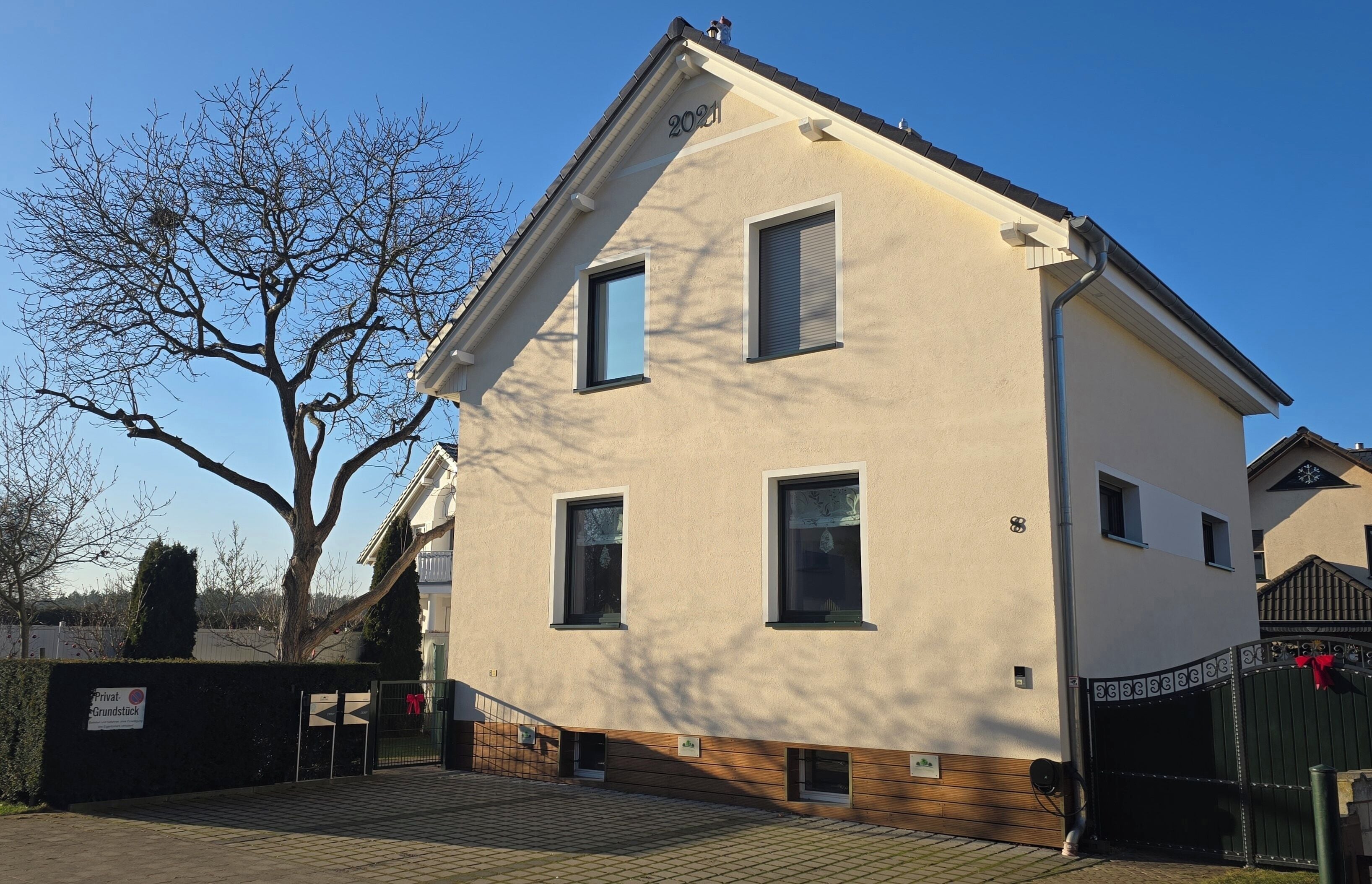 المنشأة من الخارج