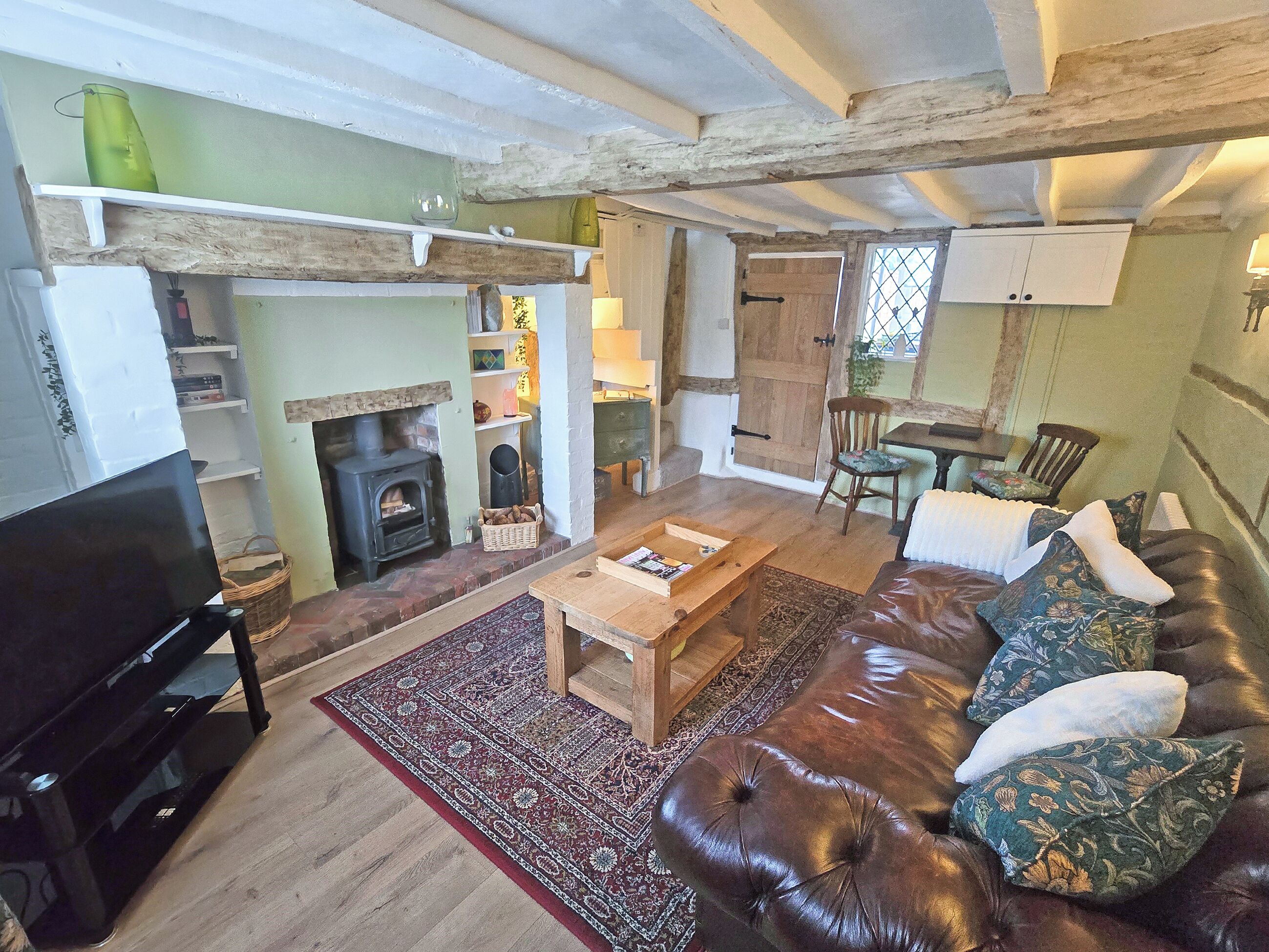 1 Bedroom Accommodation In Aston Cantlow, Near Stratford-upon-avon - Oxfordshire