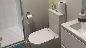 Shared Dormitory, 1 Bedroom | Bathroom - Room-single Guest Room in Upper Hutt (Upper Hutt)