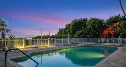 Holmes Beachfront Oasis