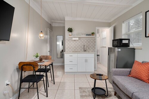 Chic Downtown Orlando Studio