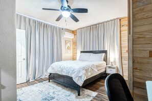 Bügeleisen/Bügelbrett, WLAN, Bettwäsche