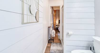 Houston Private Retreat, 17 min Downtown