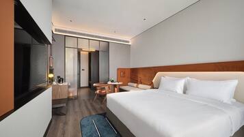 Desk, laptop workspace, free WiFi