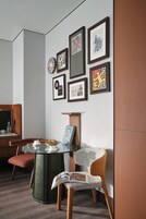 Presidential Studio Suite | Living area