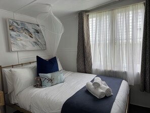 3 soverom, strykejern/-brett, reiseseng for barn og internettilgang