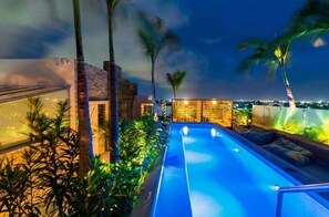 Indoor pool - Stylish Apt w/ In-Unit Laundry • Rooftop Pool (Playa del Carmen,)