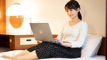 Double Room | Blackout drapes, free WiFi