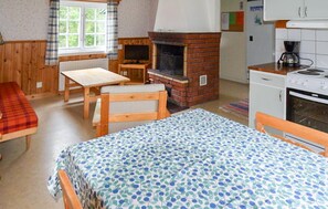 Interior - 2 bedroom nice home in Ekshärad (Ekshärad)