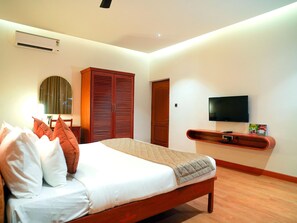 Phòng đôi Deluxe, ban công, quang cảnh vườn | Màn/rèm cản sáng, phòng cách âm, bàn ủi/dụng cụ ủi quần áo 