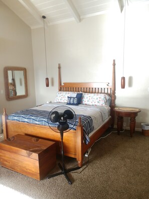 5 makuuhuonetta, silitysrauta/-lauta, Wi-Fi, vuodevaatteet